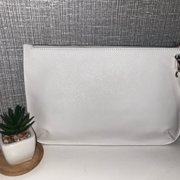 White House Black Market Floral White Clutch Bag - Picture 3 of 3